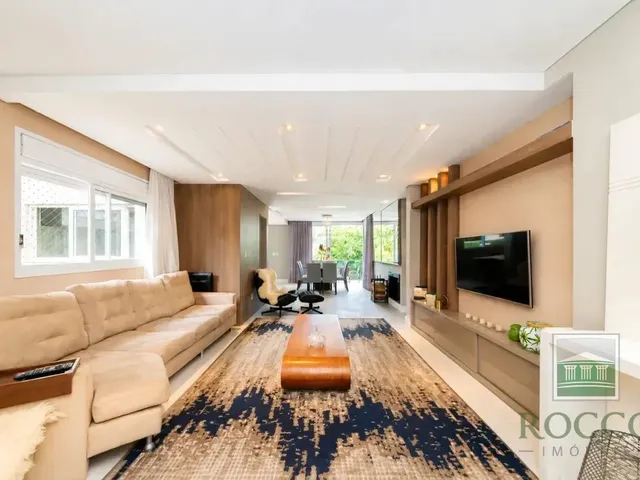 Casa 1 quarto e 1 banheiro, à venda, no bairro Santa Cândida em Curitiba
