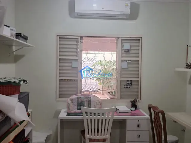 Casa com 250m² 3 quartos e 2 banheiros, à venda ou para alugar, no bairro Jardim Nova Indaiá em Indaiatuba