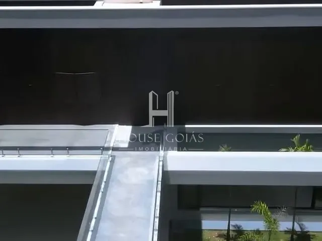 Casa 4 quartos e 7 banheiros, à venda, no bairro Residencial Aldeia do Vale em Goiânia