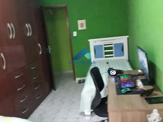 Casa com 250m² 2 quartos e 1 banheiro, à venda, no bairro Vila Machado em Jacareí