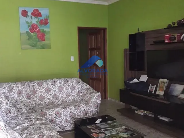 Casa com 250m² 2 quartos e 1 banheiro, à venda, no bairro Vila Machado em Jacareí