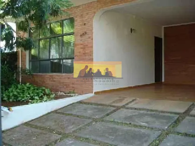 Casa com 300m² 3 quartos e 3 banheiros, à venda, no bairro Cidade Universitária em Campinas