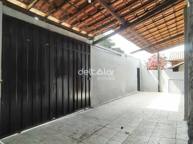 Casa com 170m² 3 quartos e 2 banheiros, à venda, no bairro Minascaixa em Belo Horizonte