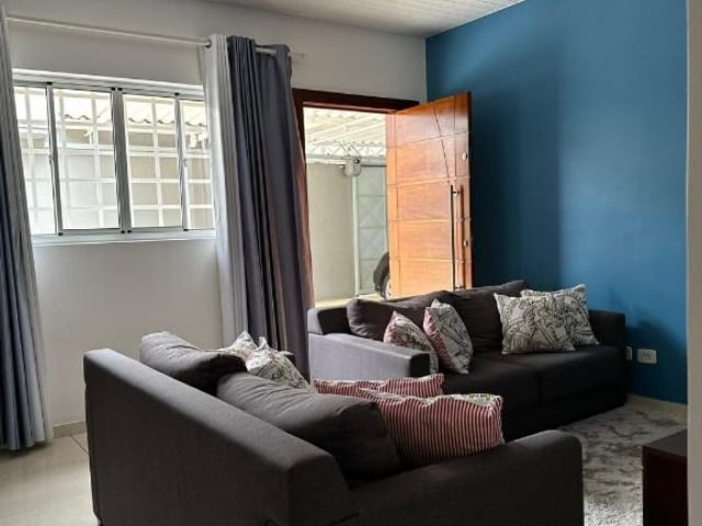 Casa com 200m² 3 quartos e 2 banheiros, à venda, no bairro Jardim Recanto Suave em Cotia
