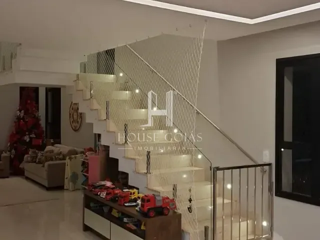 Casa com 520m² 5 quartos e 6 banheiros, à venda, no bairro Condomínio do Lago 1ª Etapa em Goiânia
