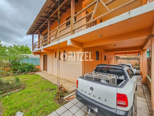 Casa 3 quartos e 2 banheiros, para alugar, no bairro Industrial em Novo Hamburgo