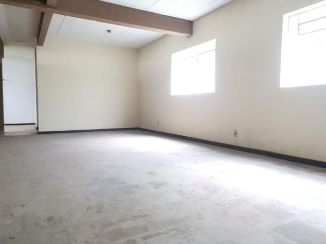 Casa 3 quartos e 1 banheiro, à venda, no bairro Medianeira em Caxias do Sul