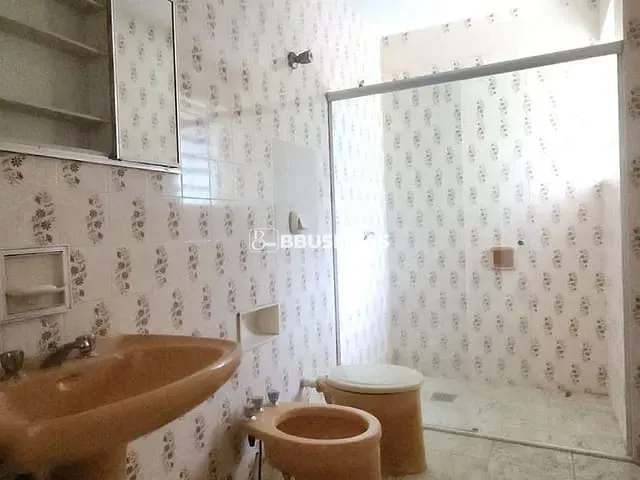 Casa 3 quartos e 1 banheiro, à venda, no bairro Medianeira em Caxias do Sul