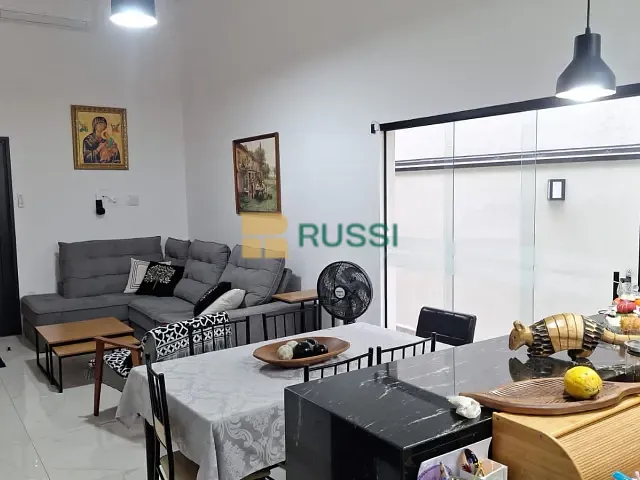 Casa com 250m² 3 quartos e 3 banheiros, à venda, no bairro Bandeira Branca em Jacareí