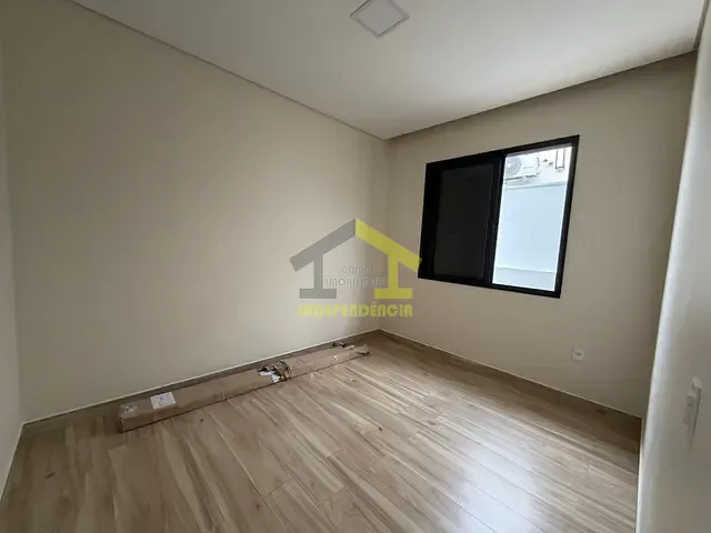 Casa com 399m² 3 quartos e 2 banheiros, à venda, no bairro Residencial Fazenda Santa Rosa - Fase 1 em Itatiba