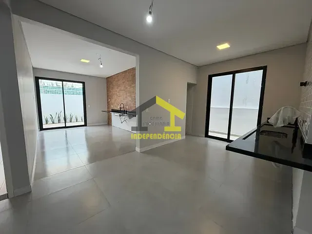 Casa com 399m² 3 quartos e 2 banheiros, à venda, no bairro Residencial Fazenda Santa Rosa - Fase 1 em Itatiba