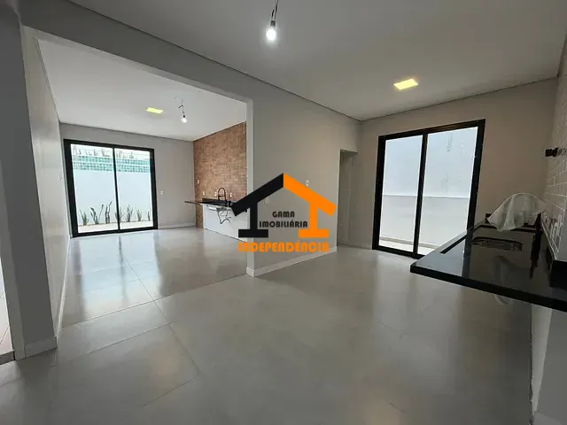 Casa com 399m² 3 quartos e 2 banheiros, à venda, no bairro Reserva Santa Rosa em Itatiba