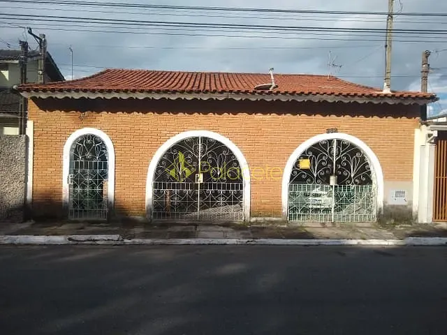 Casa 3 quartos e 2 banheiros, à venda, no bairro Flor do Vale em Tremembé