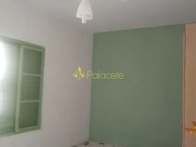 Casa 3 quartos e 2 banheiros, à venda, no bairro Flor do Vale em Tremembé
