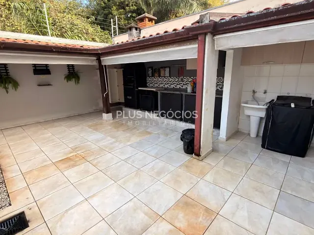 Casa 3 quartos e 3 banheiros, à venda ou para alugar, no bairro Além Ponte em Sorocaba