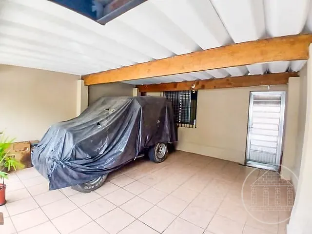 Casa com 165m² 2 quartos e 1 banheiro, à venda, no bairro Terceira Divisão de Interlagos em São Paulo