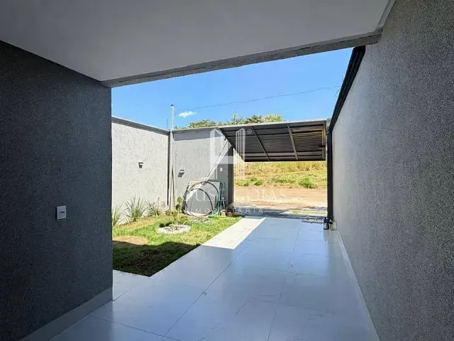 Casa com 180m² 3 quartos e 2 banheiros, à venda, no bairro Residencial Center Ville em Goiânia
