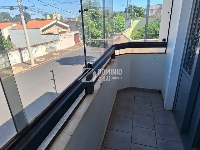 Casa 3 quartos e 3 banheiros, à venda, no bairro Nossa Senhora da Abadia em Uberaba
