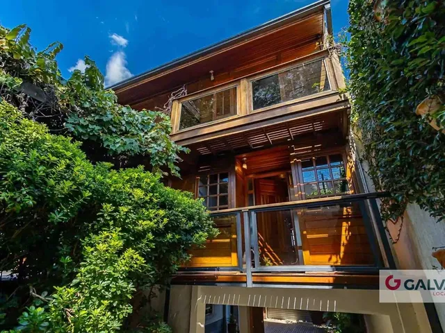 Casa 3 quartos e 1 banheiro, para alugar, no bairro Campina do Siqueira em Curitiba