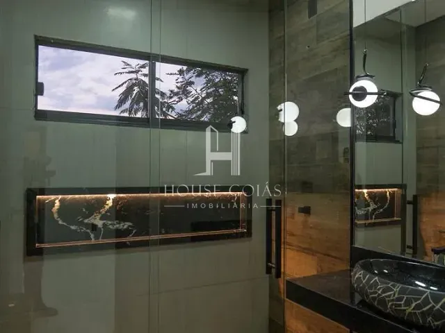 Casa com 312m² 3 quartos e 4 banheiros, à venda, no bairro Jardim Cristal em Aparecida de Goiânia