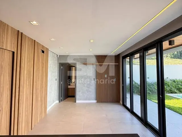 Casa 3 quartos e 5 banheiros, à venda, no bairro Jardim Europa em Chapecó