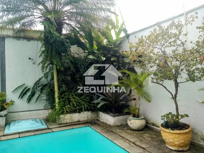 Casa, 4 quartos, 226 m² - Foto 9