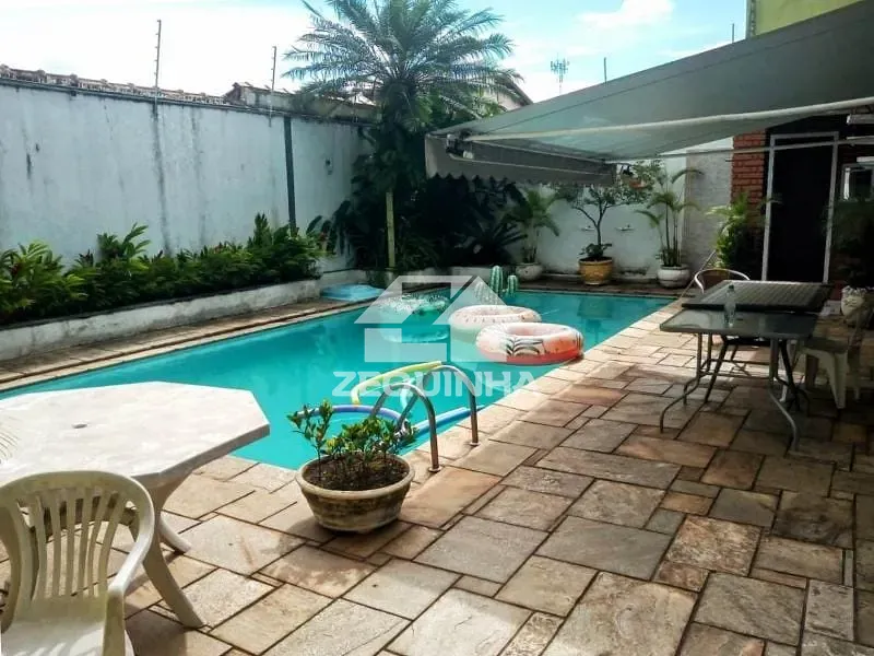 Casa, 4 quartos, 226 m² - Foto 10