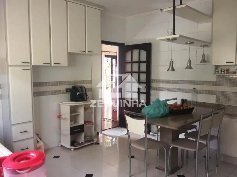 Casa, 4 quartos, 226 m² - Foto 16