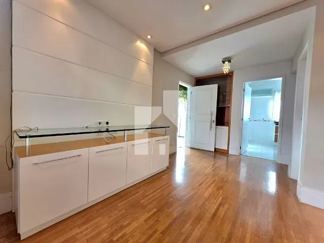 Casa com 115m² 3 quartos e 3 banheiros, à venda, no bairro Jardim Colônia em Jundiaí