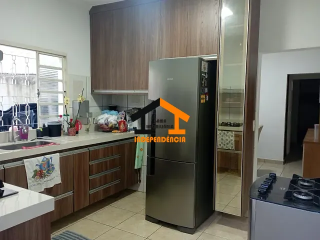 Casa com 125m² 3 quartos e 2 banheiros, à venda, no bairro Parque da Colina em Itatiba