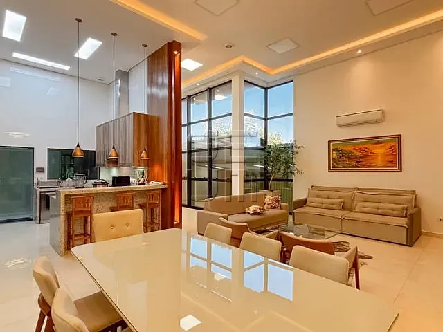 Casa com 330m² 4 quartos e 6 banheiros, à venda, no bairro Jardim Presidente em Londrina