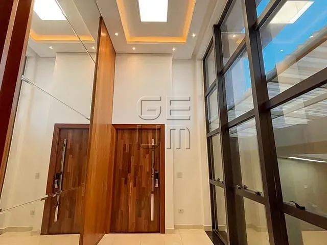 Casa com 330m² 4 quartos e 6 banheiros, à venda, no bairro Jardim Presidente em Londrina