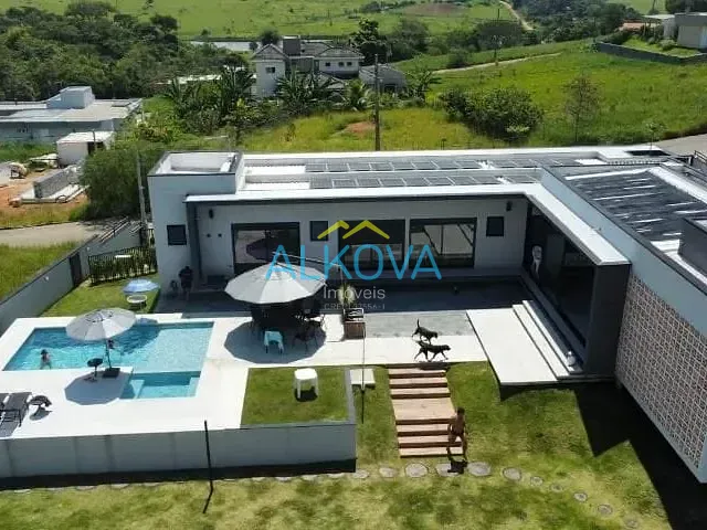 Casa com 1250m² 3 quartos e 5 banheiros, à venda, no bairro Recanto dos Eucaliptos em São José dos Campos