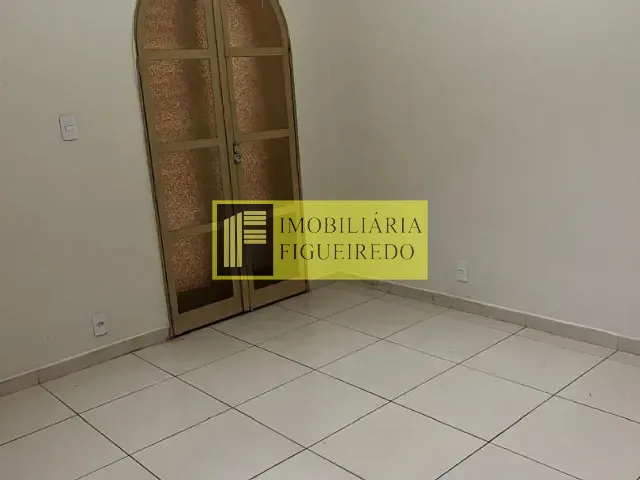 Casa com 390m², à venda, no bairro Parque Industrial em São José do Rio Preto