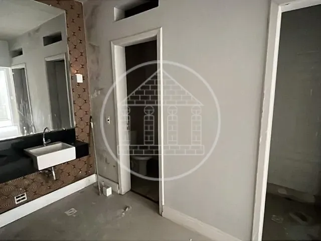 Casa com 300m², para alugar, no bairro Indianópolis em São Paulo