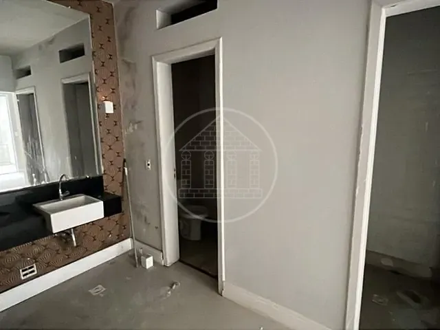 Casa com 300m², para alugar, no bairro Indianópolis em São Paulo