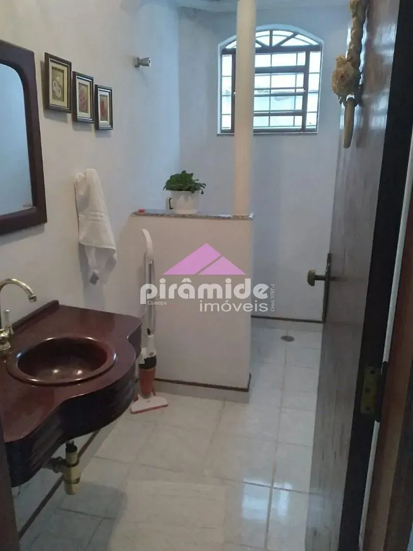 Casa, 3 quartos, 205 m² - Foto 2