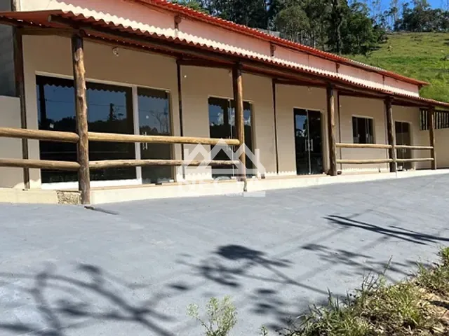 Casa com 3500m² 1 quarto e 1 banheiro, à venda, no bairro Pouso Frio em Natividade da Serra