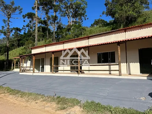 Casa com 3500m² 1 quarto e 1 banheiro, à venda, no bairro Pouso Frio em Natividade da Serra