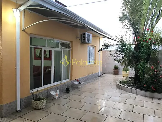 Casa com 312m² 4 quartos e 3 banheiros, à venda, no bairro Alto do Cardoso em Pindamonhangaba