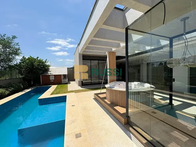 Casa com 400m² 4 quartos e 5 banheiros, à venda, no bairro Jardim do Golfe em São José dos Campos