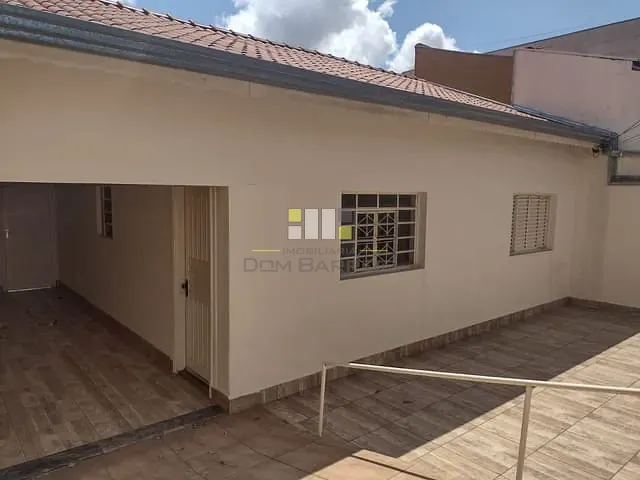 Casa com 300m² 2 quartos e 1 banheiro, à venda, no bairro Centro em Sumaré