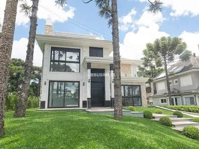 Casa 5 quartos e 5 banheiros, à venda, no bairro Aspen Mountain em Gramado