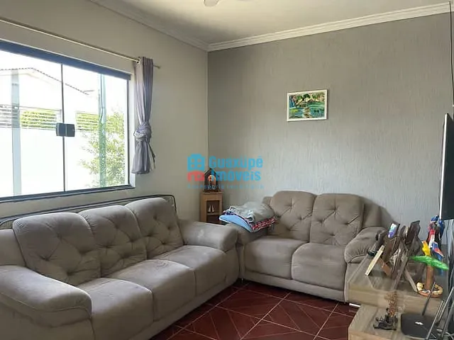 Casa com 200m² 2 quartos e 1 banheiro, à venda, no bairro Parque dos Municípios I em Guaxupé