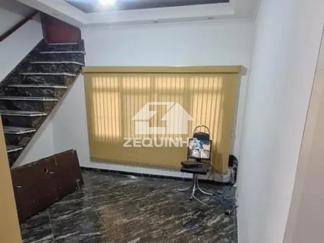 Casa com 125m² 4 quartos e 2 banheiros, à venda, no bairro Santo Antonio em Osasco