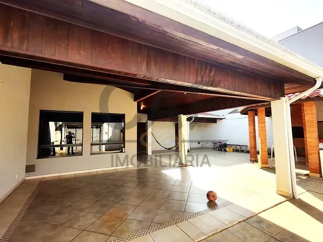 Casa com 300m² 2 quartos e 3 banheiros, à venda, no bairro Residencial Conquista em Artur Nogueira