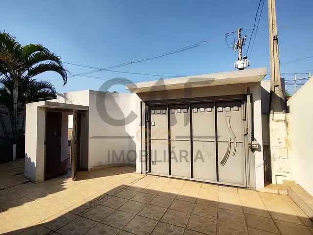 Casa com 300m² 2 quartos e 3 banheiros, à venda, no bairro Residencial Conquista em Artur Nogueira
