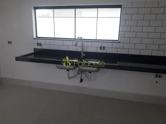 Casa com 257m² 3 quartos e 4 banheiros, à venda, no bairro Guedes em Tremembé
