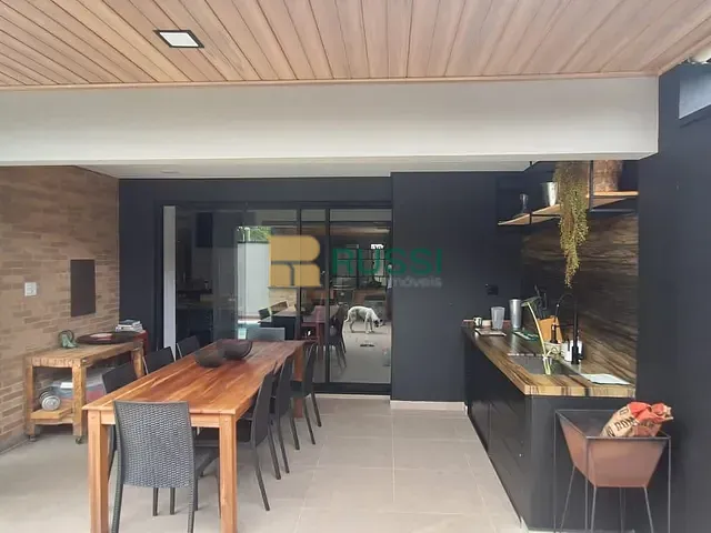 Casa 3 quartos e 5 banheiros, à venda, no bairro Urbanova VII em São José dos Campos