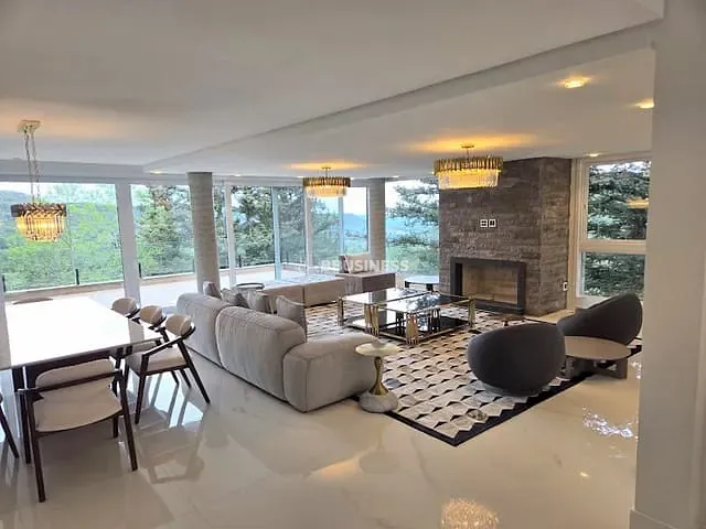 Casa 5 quartos e 5 banheiros, à venda, no bairro Aspen Mountain em Gramado